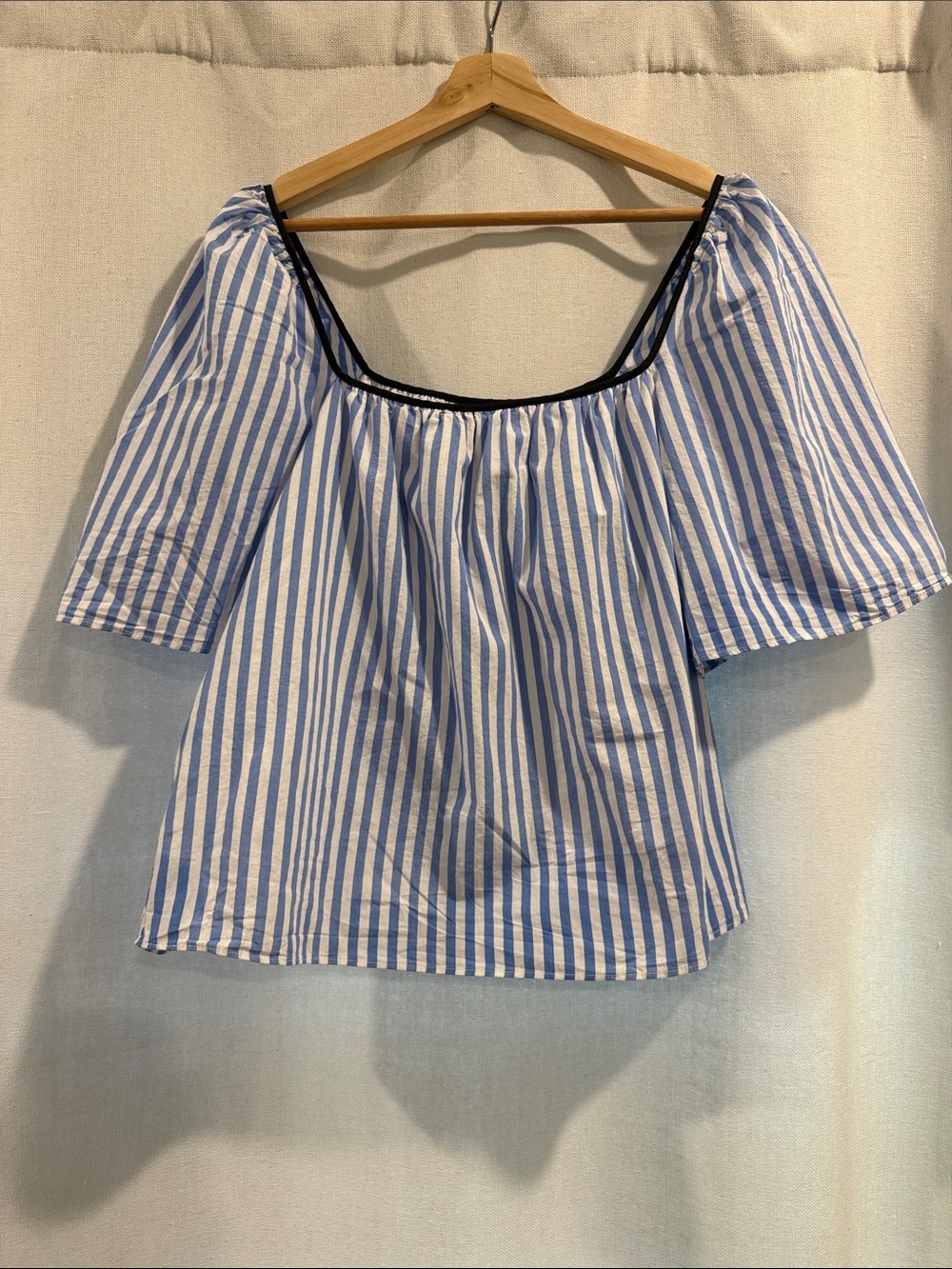 Women’s Tuckernuck Pomander PlaceStriped Blue and White Off-Shoulder Peasant Top
